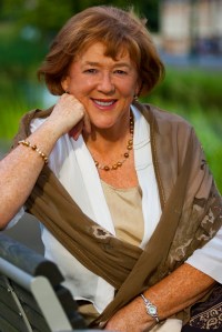 _N4L3137_b_resize June Considine