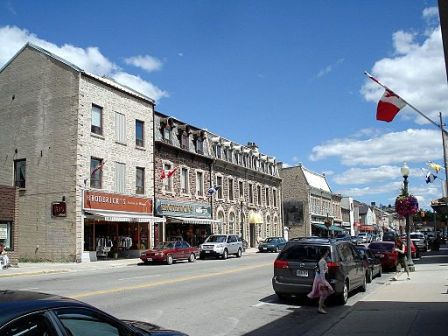 Fergus_along_St_Andrew_St_E