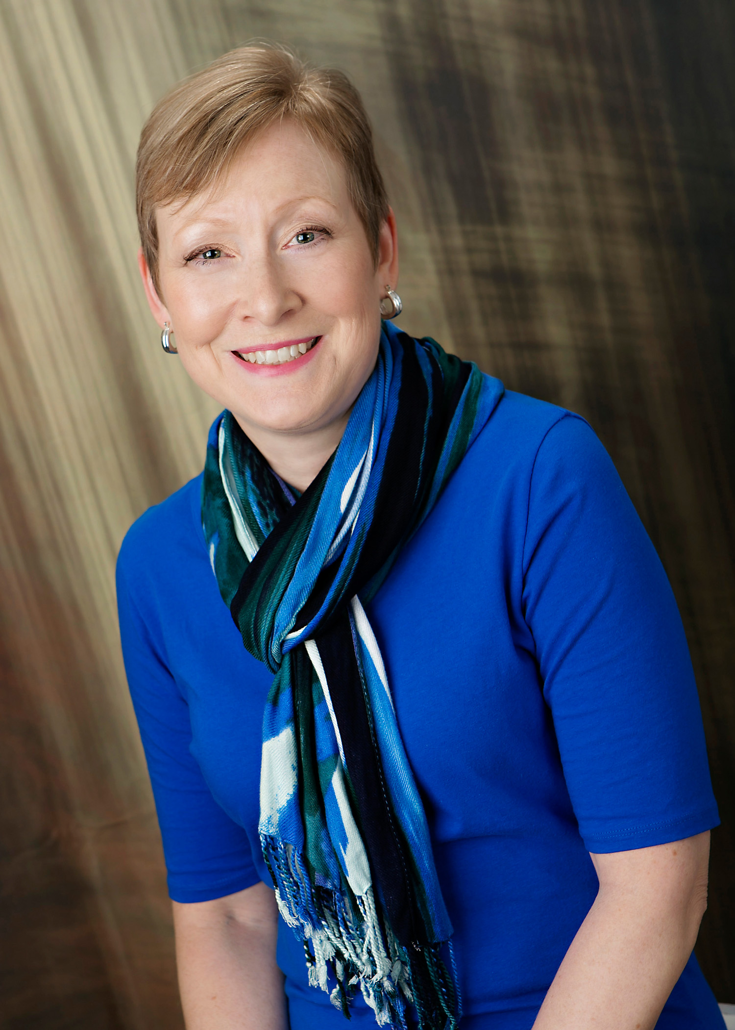 Elizabeth McKenna Author pic